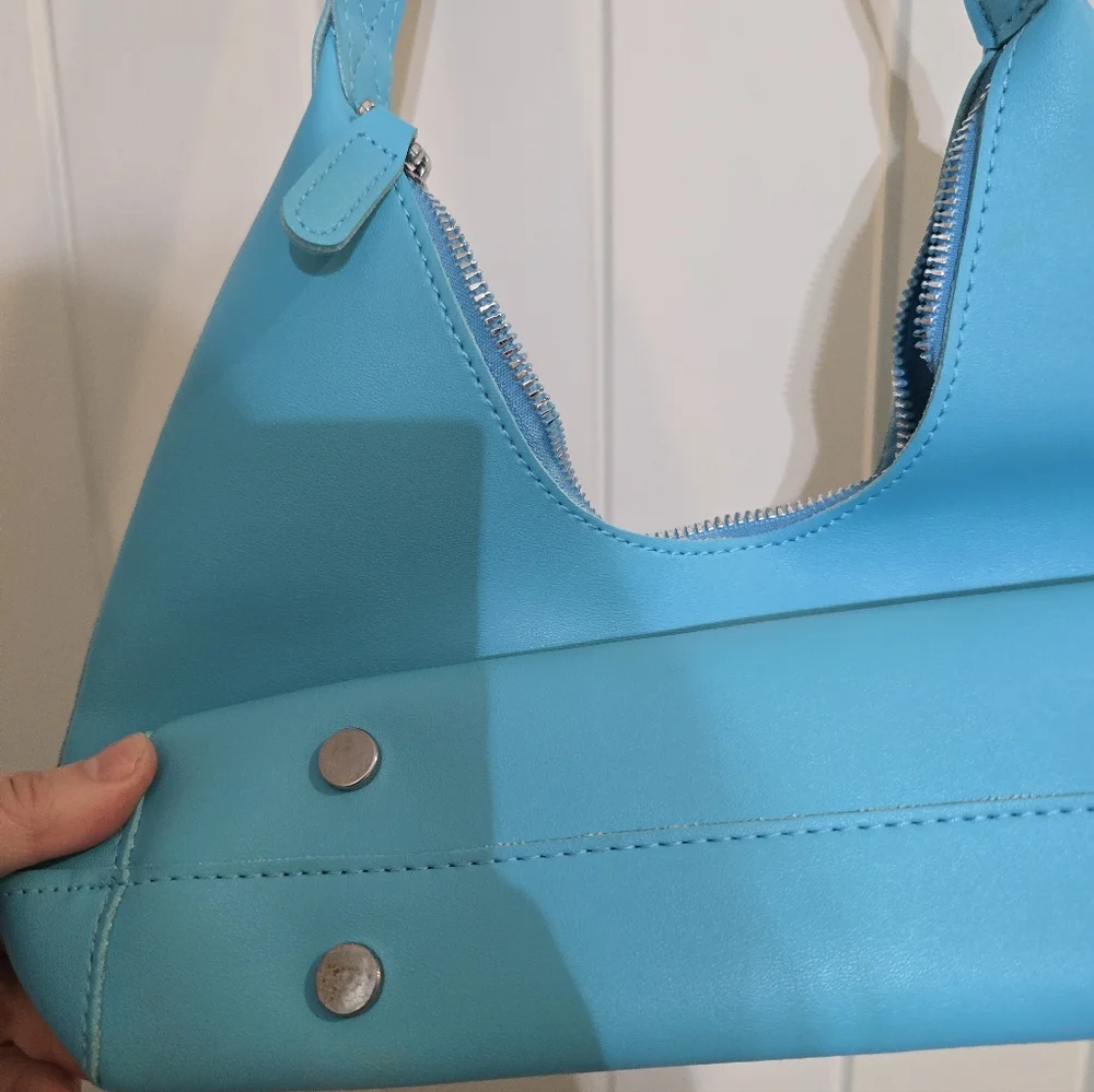 NWOT Aqua Hobo Bag Medium Blue Vibrant Blue Shoulder Bag Cult Gaload Gaia